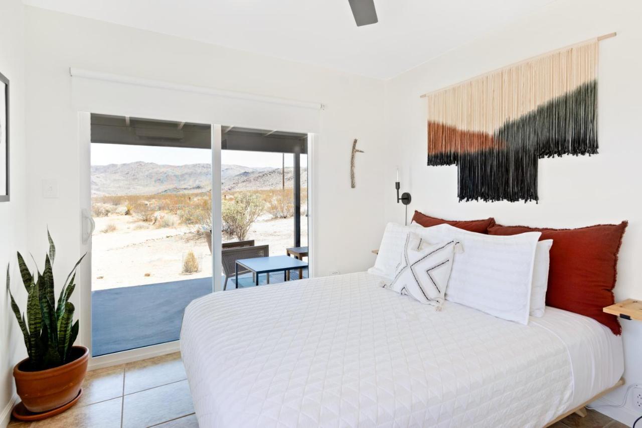 二十九棕榈村1 Minute To Joshua Tree National Park, Hot Tub, Stars, Private - The Wkndr别墅 外观 照片